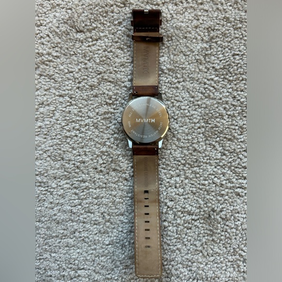 MVMT Analog Watch Silver Face M48 - Picture 5 of 6